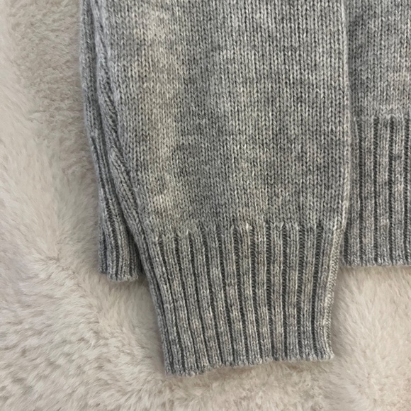 RW&CO Sweater - Picture 10 of 13